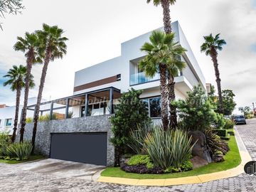 Residencia de Lujo en Venta en Virreyes, Zona Andares, Zapopan, Jal.