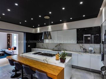 Residencia de Lujo en Venta en Virreyes, Zona Andares, Zapopan, Jal.