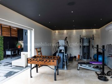 Residencia de Lujo en Venta en Virreyes, Zona Andares, Zapopan, Jal.