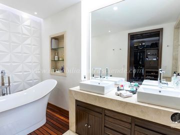 Residencia de Lujo en Venta en Virreyes, Zona Andares, Zapopan, Jal.