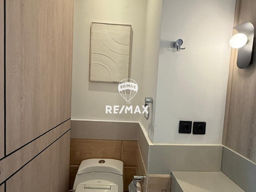 DISEWAKAN APARTEMEN KEMPINSKI LT. 22 UNIT F2 JAKARTA PUSAT