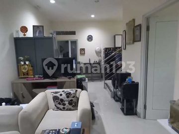 Rumah 2 Lantai di Cluster Graha Orlandost Bintaro Sektor 6