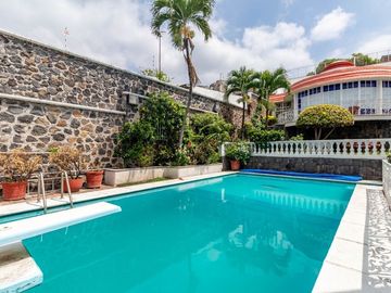 PRECIOSA VILLA EN VENTA