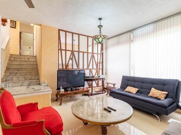 PRECIOSA VILLA EN VENTA