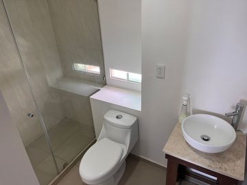 DEPARTAMENTO  EN VENTA PERIFÉRICO 180 ZONA SAN PEDRO DE LOS PINOS