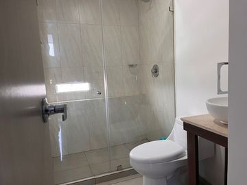 DEPARTAMENTO  EN VENTA PERIFÉRICO 180 ZONA SAN PEDRO DE LOS PINOS
