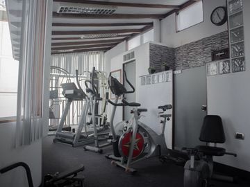VENDO CASA A UNA CUADRA DE LA PLAYA DE PIMENTEL