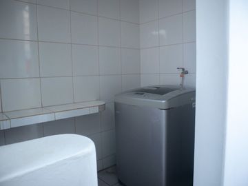 VENDO CASA A UNA CUADRA DE LA PLAYA DE PIMENTEL