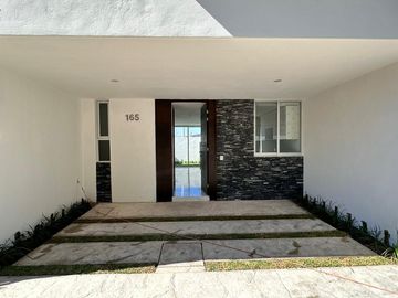 CASA EN VENTA EN COTO NOUVE