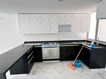 CASA EN VENTA EN COTO NOUVE