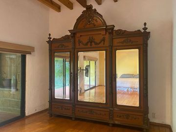 VENDO RESIDENCIA COLONIAL MODERNA EN CUERNAVACA, FRACC CON SEGURIDAD TOTAL