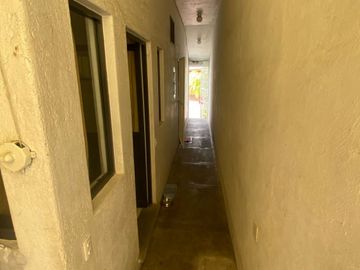 VENDO RESIDENCIA COLONIAL MODERNA EN CUERNAVACA, FRACC CON SEGURIDAD TOTAL