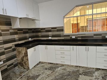 VENDO DEPARTAMENTOS AL COSTADO DE LA UDEP URB.LAGUNAS DEL CHIPE