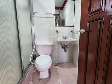 CDN - FOR SALE: 5 Bedroom House and Lot in UP Village, Diliman, Quezon City