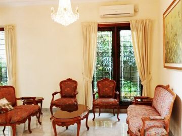 DISEWAKAN RUMAH (Baru Di Renovasi) DI JL. TERUSAN GAHARU CIPETE JAKARTA SELATAN