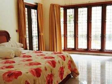DISEWAKAN RUMAH (Baru Di Renovasi) DI JL. TERUSAN GAHARU CIPETE JAKARTA SELATAN