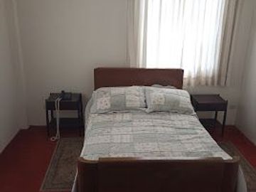 HERMOSA CASA DE 2 PISOS EN EXCELENTE ESTADO EN LA MEJOR ZONA DE SAN ISIDRO