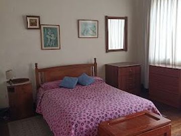 HERMOSA CASA DE 2 PISOS EN EXCELENTE ESTADO EN LA MEJOR ZONA DE SAN ISIDRO
