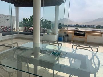 EN VENTA FORMIDABLE CASA DE PLAYA EQUIPADA Y AMOBLADA CON EXCELENTE DISTRIBUCIÓN EN CLUB PUERTO NUEVO (KM 70.5 PANAMERICANA SUR)