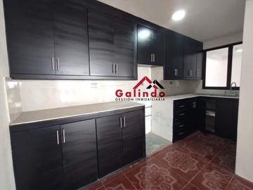 VENTA DE CASA CON 5 RECAMARAS Y LOCAL COMERCIAL ACEPTO CREDITO BANCARIO