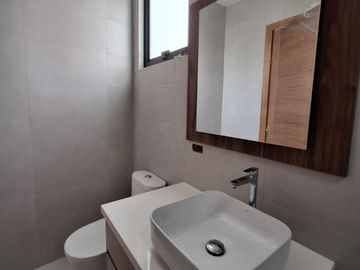 VENTA CASAS DE LUJO DENTRO DE URBANIZACIÓN HACIENDA CAPELO