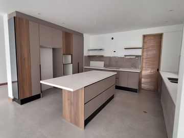 VENTA CASAS DE LUJO DENTRO DE URBANIZACIÓN HACIENDA CAPELO