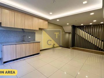 3 Storey Townhouse for sale in Teacher Village Diliman Quezon City