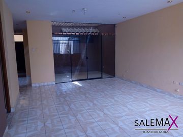 AMPLIA CASA EN VENTA - URB.BANCARIA II ETAPA - PIURA