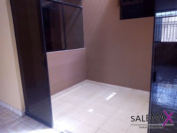 AMPLIA CASA EN VENTA - URB.BANCARIA II ETAPA - PIURA