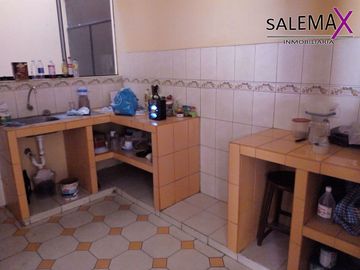AMPLIA CASA EN VENTA - URB.BANCARIA II ETAPA - PIURA