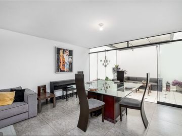 VENTA DE DEPARTAMENTO CON AMPLIA TERRAZA EN URB. VALLE HERMOSO  - SURCO