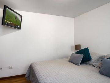 VENTA DE DEPARTAMENTO CON AMPLIA TERRAZA EN URB. VALLE HERMOSO  - SURCO