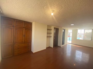 Se vende casa en Calderón, sector de San Camilo
