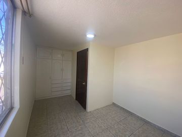 Se vende casa en Calderón, sector de San Camilo