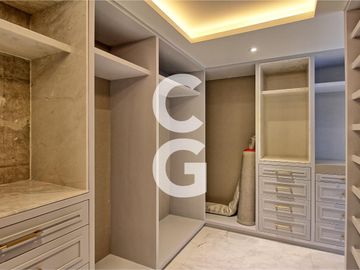 Departamento en Venta en Cancun en Shark Tower Puerto Cancun con Jacuzzi