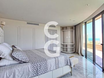 Departamento en Venta en Cancun en Shark Tower Puerto Cancun con Jacuzzi