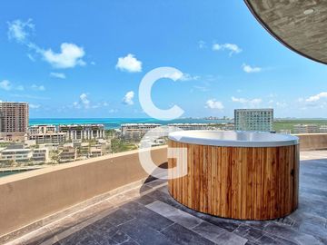 Departamento en Venta en Cancun en Shark Tower Puerto Cancun con Jacuzzi