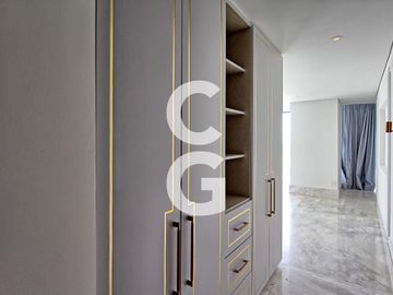 Departamento en Venta en Cancun en Shark Tower Puerto Cancun con Jacuzzi