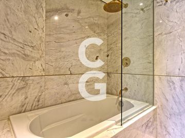 Departamento en Venta en Cancun en Shark Tower Puerto Cancun con Jacuzzi