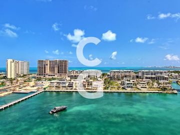 Departamento en Venta en Cancun en Shark Tower Puerto Cancun con Jacuzzi