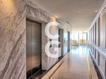 Departamento en Venta en Cancun en Shark Tower Puerto Cancun con Jacuzzi