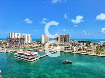 Departamento en Venta en Cancun en Shark Tower Puerto Cancun con Jacuzzi