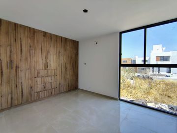PREVENTA CASA EN RESIDENCIAL BOJAI CON ESTUDIO EN PLANTA BAJA Y ROOF TOP