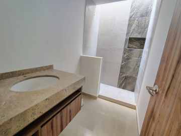 PREVENTA CASA EN RESIDENCIAL BOJAI CON ESTUDIO EN PLANTA BAJA Y ROOF TOP