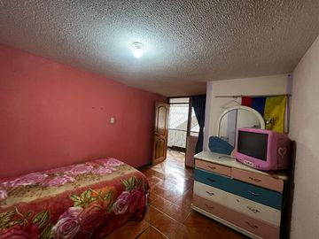NUEVA AURORA EJERCITO NACIONAL 2  CASA DE VENTA