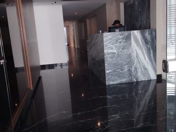 HERMOSO DEPARTAMENTO CON TERRAZA MAS  ROOF GARDEN