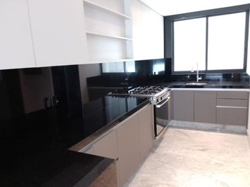 HERMOSO DEPARTAMENTO CON TERRAZA MAS  ROOF GARDEN