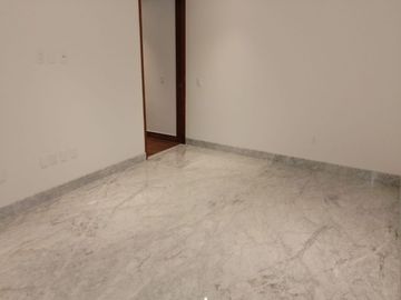 HERMOSO DEPARTAMENTO CON TERRAZA MAS  ROOF GARDEN