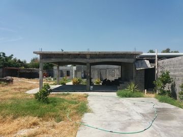 QUINTA EN VENTA EN CIENEGA DE FLORES, NL, ZONA VILLAS CAMPESTRES, T 1800 M2