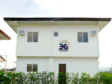 4 Bedroom Medium Sized Home in Hausland Subic Along the National Road